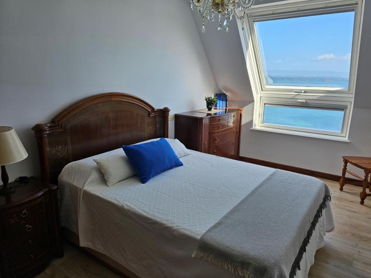 Apartment Atico En Primera Linea De Playa Ribeira
